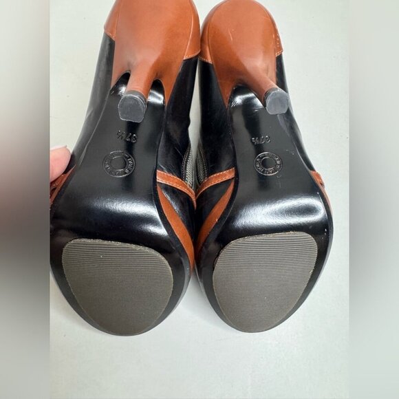 Dries Van Noten Leather Ankle Boots – Size 7.5 (Fits Like 7) - Picture 7 of 15